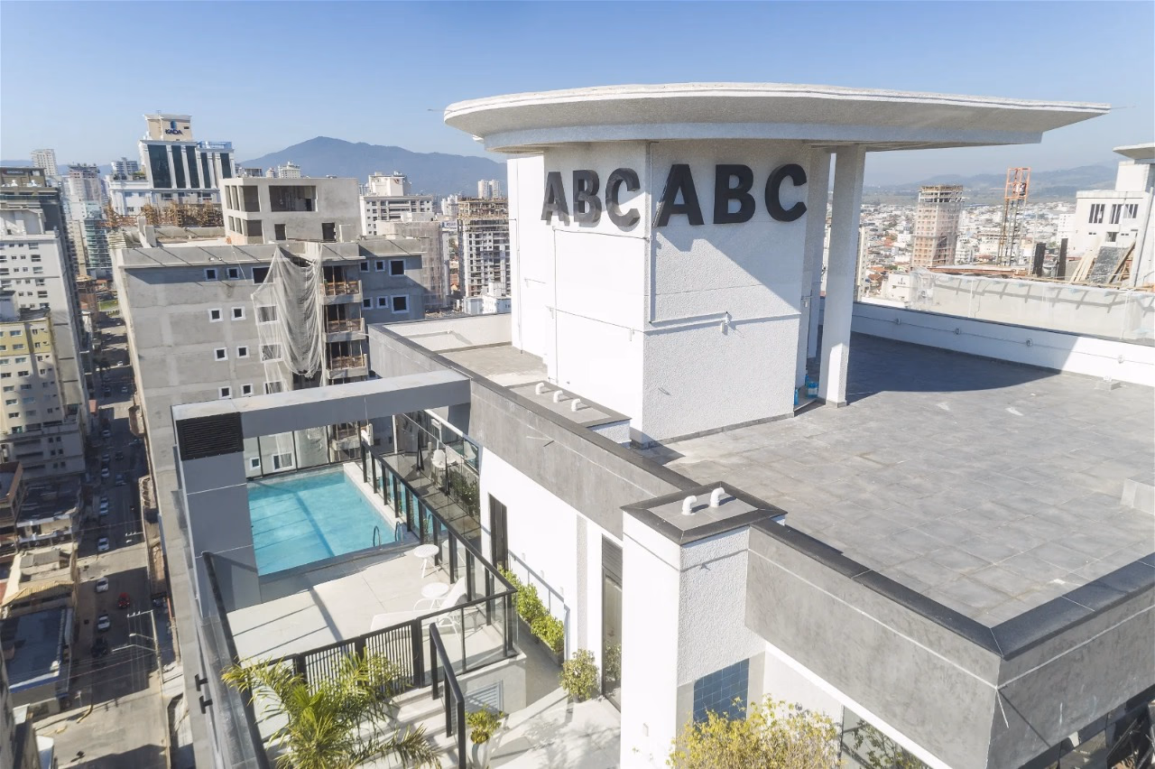 Residencial Torres do Caribe, Rua 406 C, Bairro Morretes, Itapema - SC (33)