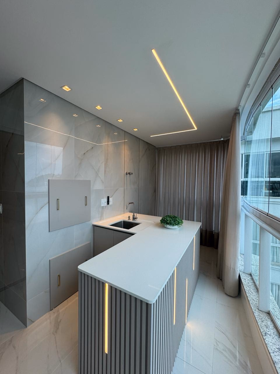 Apartamento 3 suítes em Centro — Centro, Itapema
