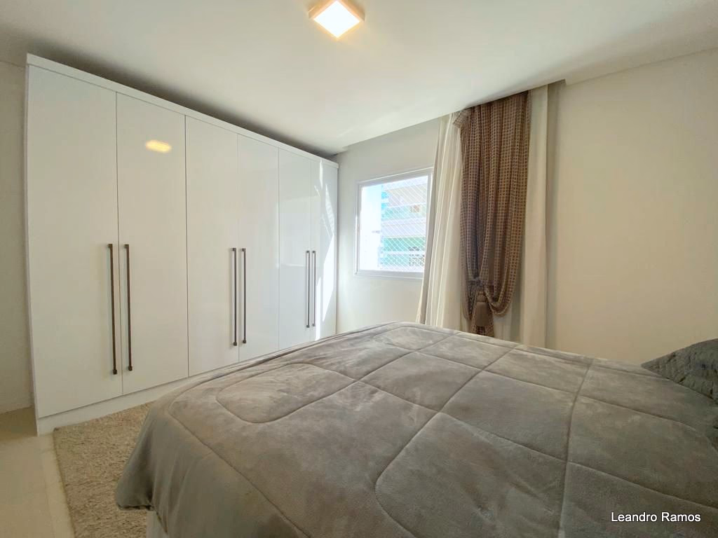 Apartamento 3 suítes em Meia Praia — Meia Praia, Itapema