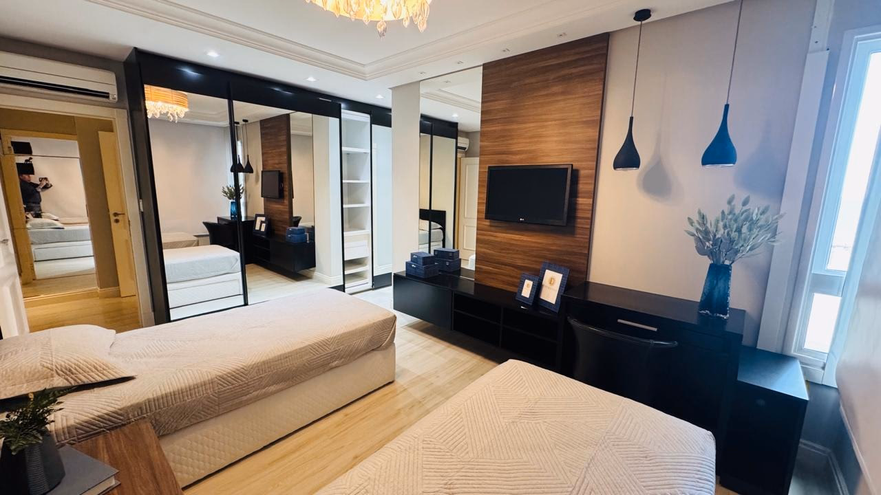Apartamento 4 suítes em Meia Praia — Meia Praia, Itapema