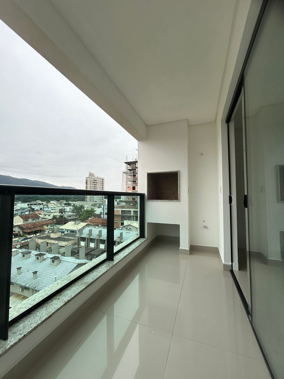 Apartamento 2 suítes em Perequê — Perequê