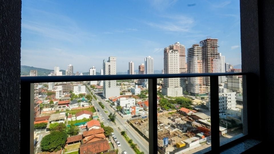 Apartamento 3 suítes em Balneário Perequê — Balneário Perequê