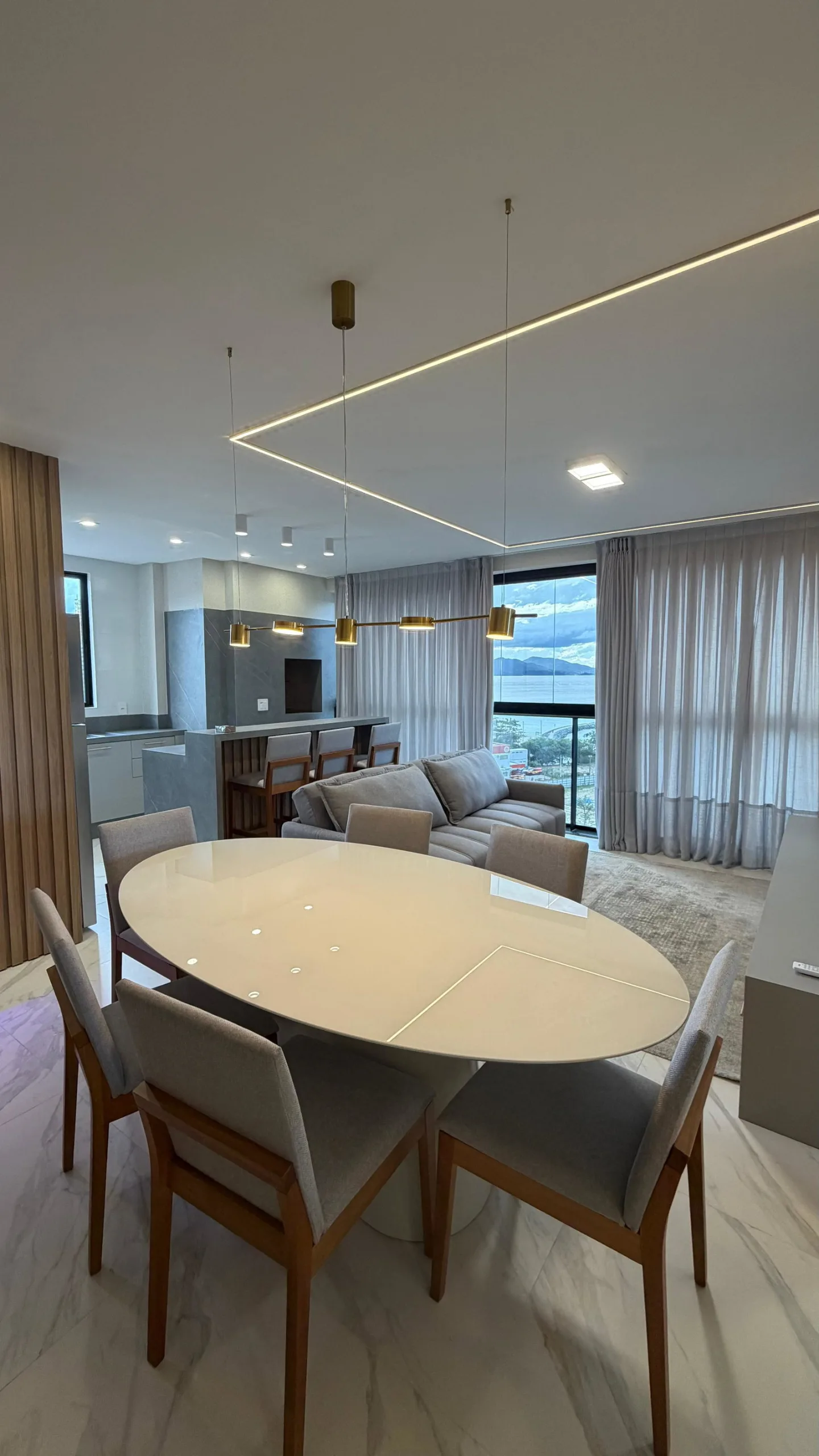 Apartamento 3 suítes em Balneário Perequê — Balneário Perequê
