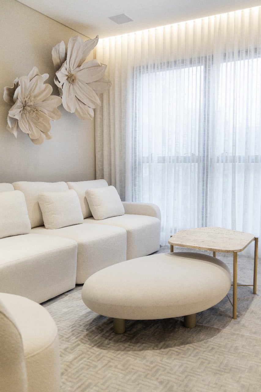 Apartamento 3 suítes em Meia Praia — Meia Praia