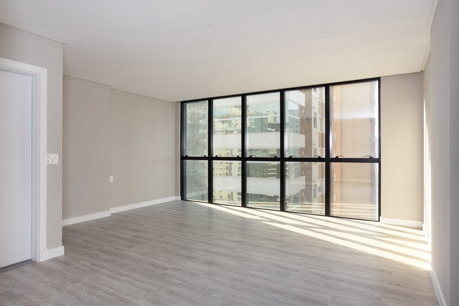 Apartamento 1 quarto em Meia Praia — Meia Praia