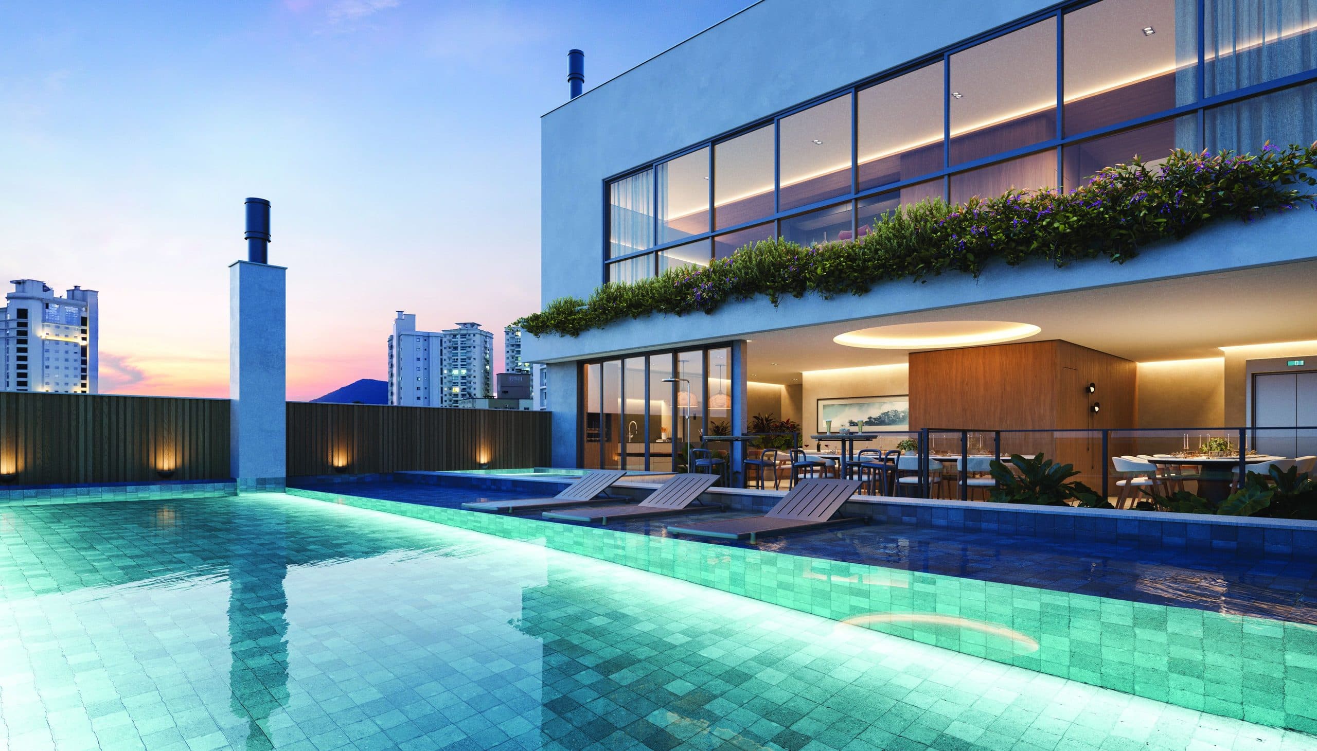 Piscina no rooftop do 2CINCO4 Edition ao entardecer, em Itapema