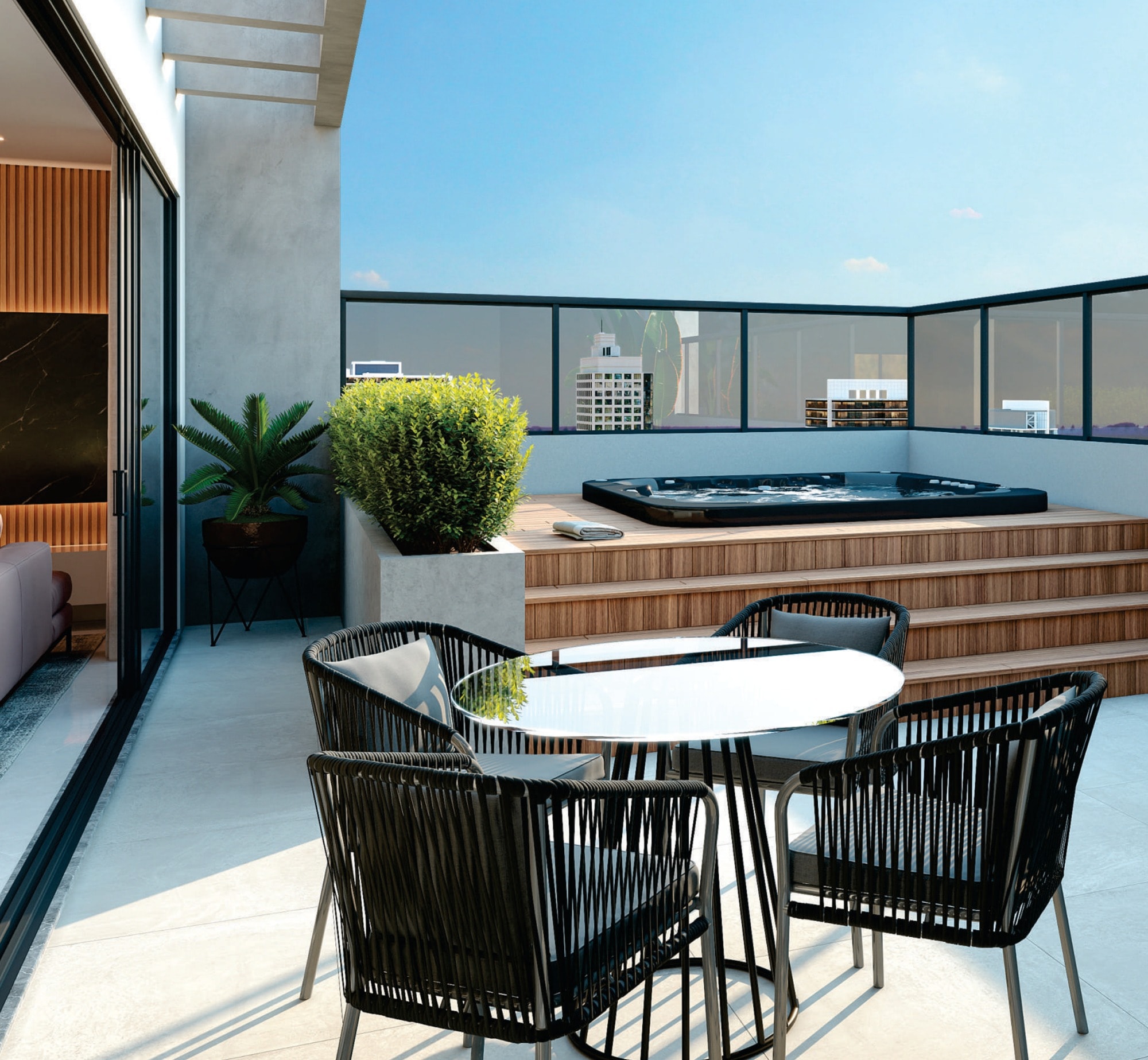 Terraço com jacuzzi do Amon Rá Tower, com vista da cidade, em Meia Praia, Itapema