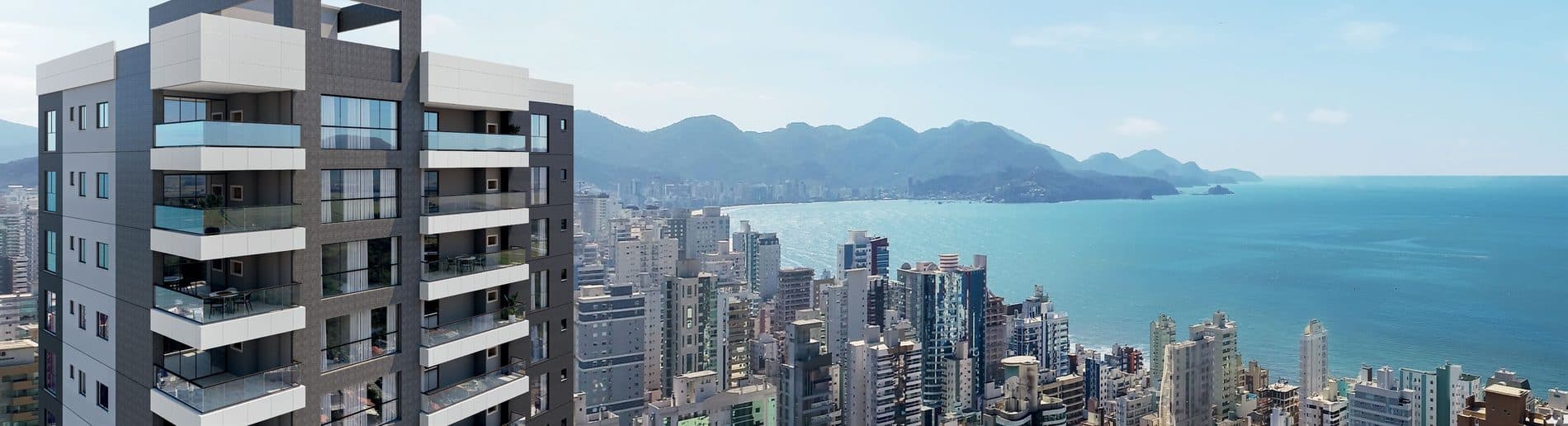 Torre do Cosmopolitan Residence com a baía de Itapema ao fundo, na Meia Praia