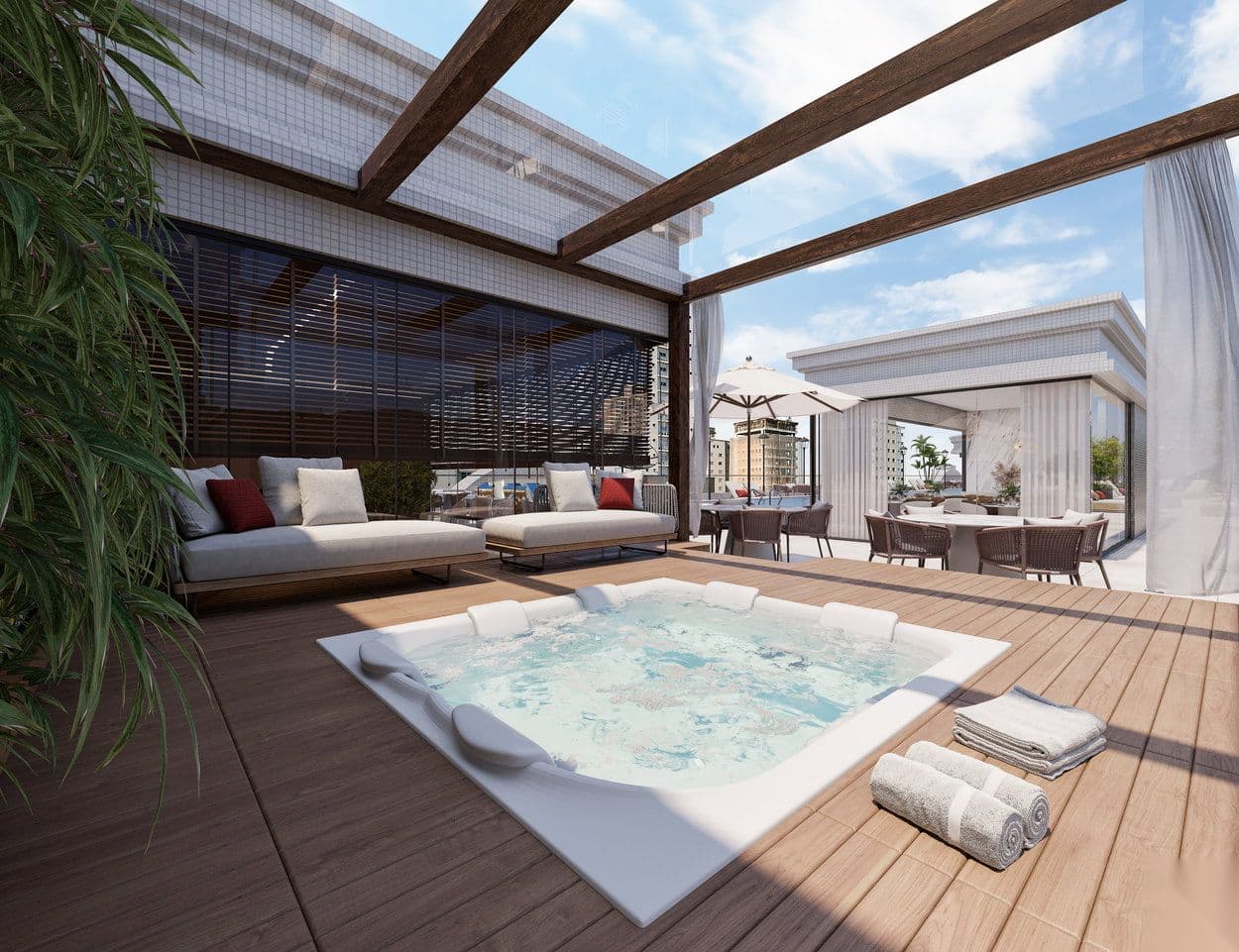 Terraço com piscina privativa de um apartamento diferenciado do Rubelita Palace Residence, em Itapema