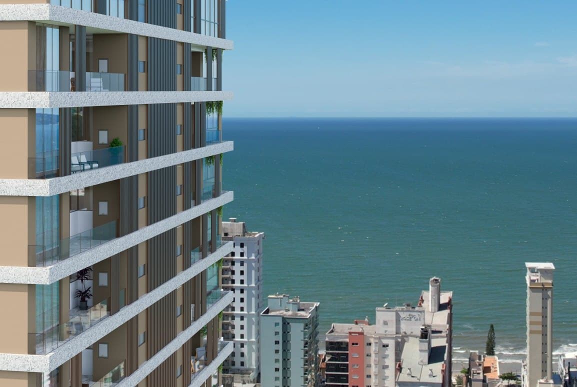 Vista do mar a partir de uma varanda do Sun Breeze Tower, na Meia Praia, Itapema