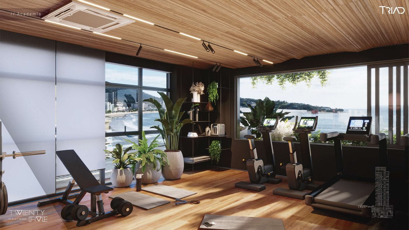 Academia do Twenty Five Street Home com vista para o mar