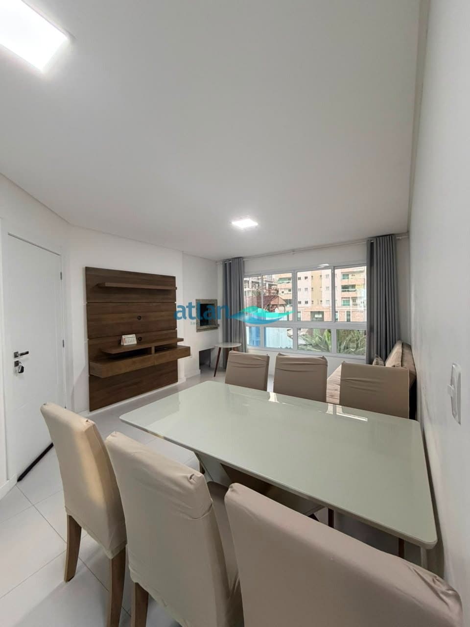 Apartamento 1 suíte em Meia Praia — Meia Praia, Itapema