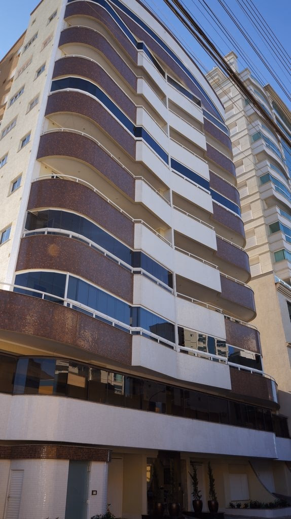 Elissa Residencial — Meia Praia