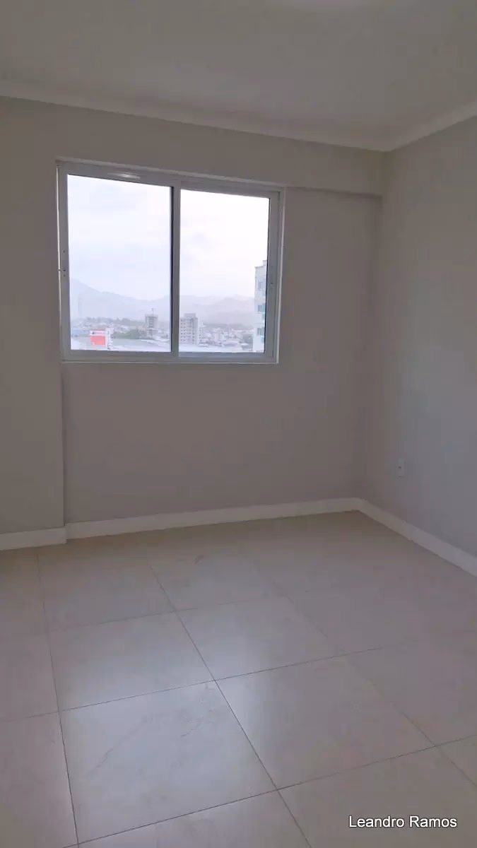 Apartamento 4 suítes em Meia Praia — Meia Praia, Itapema