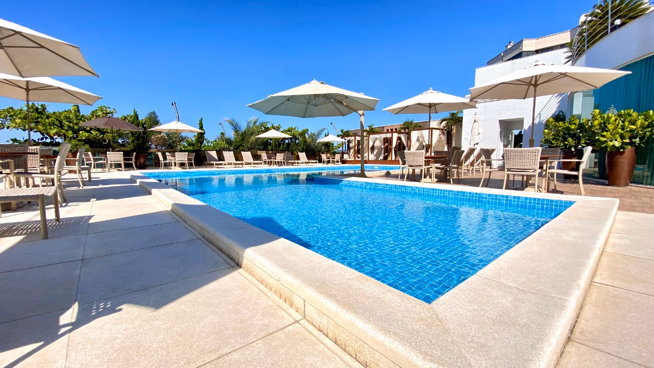 Frente mar, apartamento a venda em Meia Praia, Itapema-SC, Res