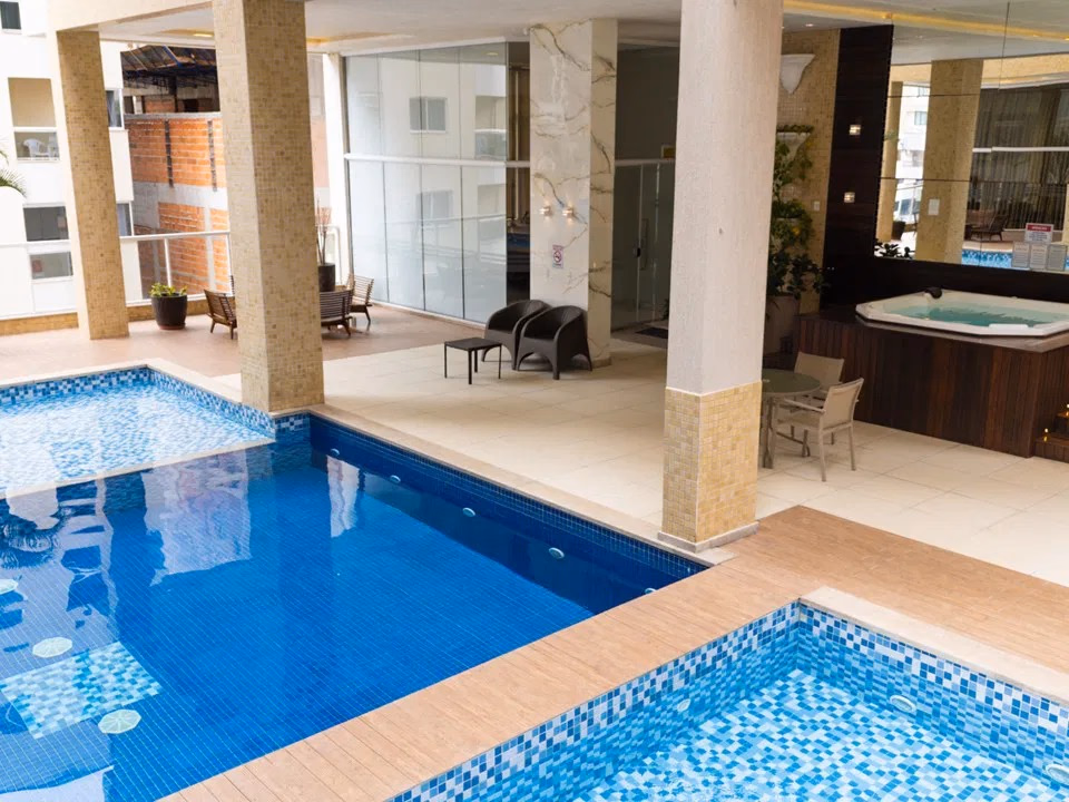 Grand Towers Residence - Rua 242, Bairro Meia Praia, Itapema - SC (21)