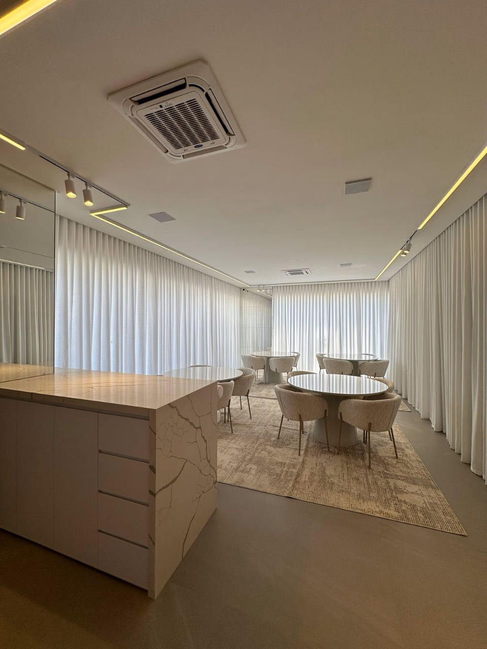 Porto Cali Residence - Rua 232, Bairro Meia Praia, Itapema - SC (5)