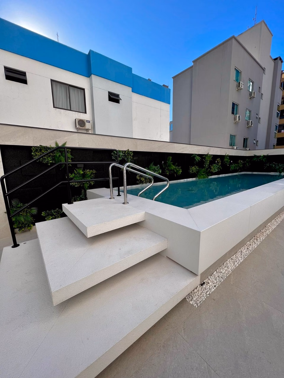 Exuberance Tower - Rua 250, Bairro Meia Praia, Itapema - SC (17)