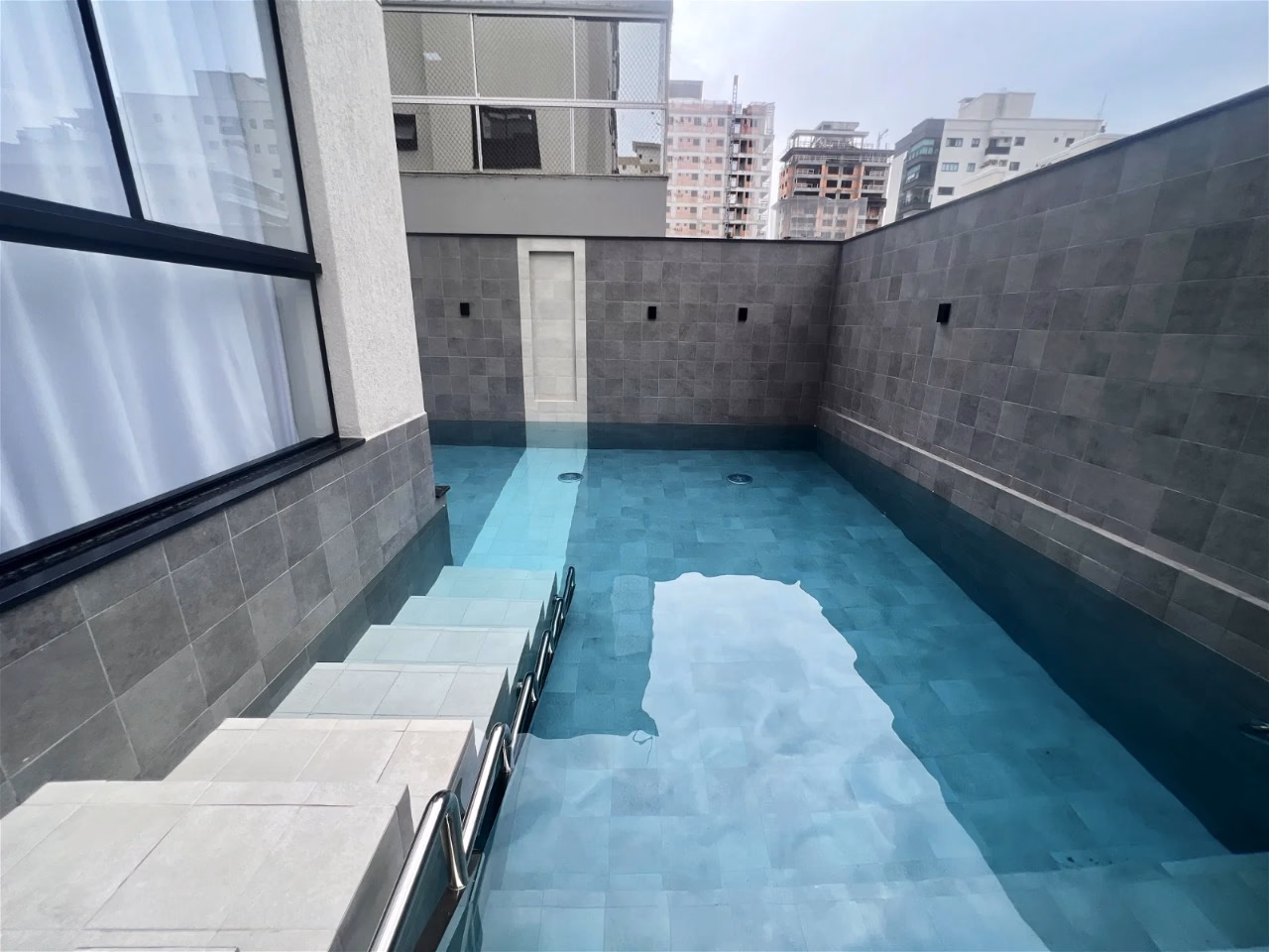 Residencial Santa Mônica - Rua 258, Bairro Meia Praia, Itapema - SC (1)