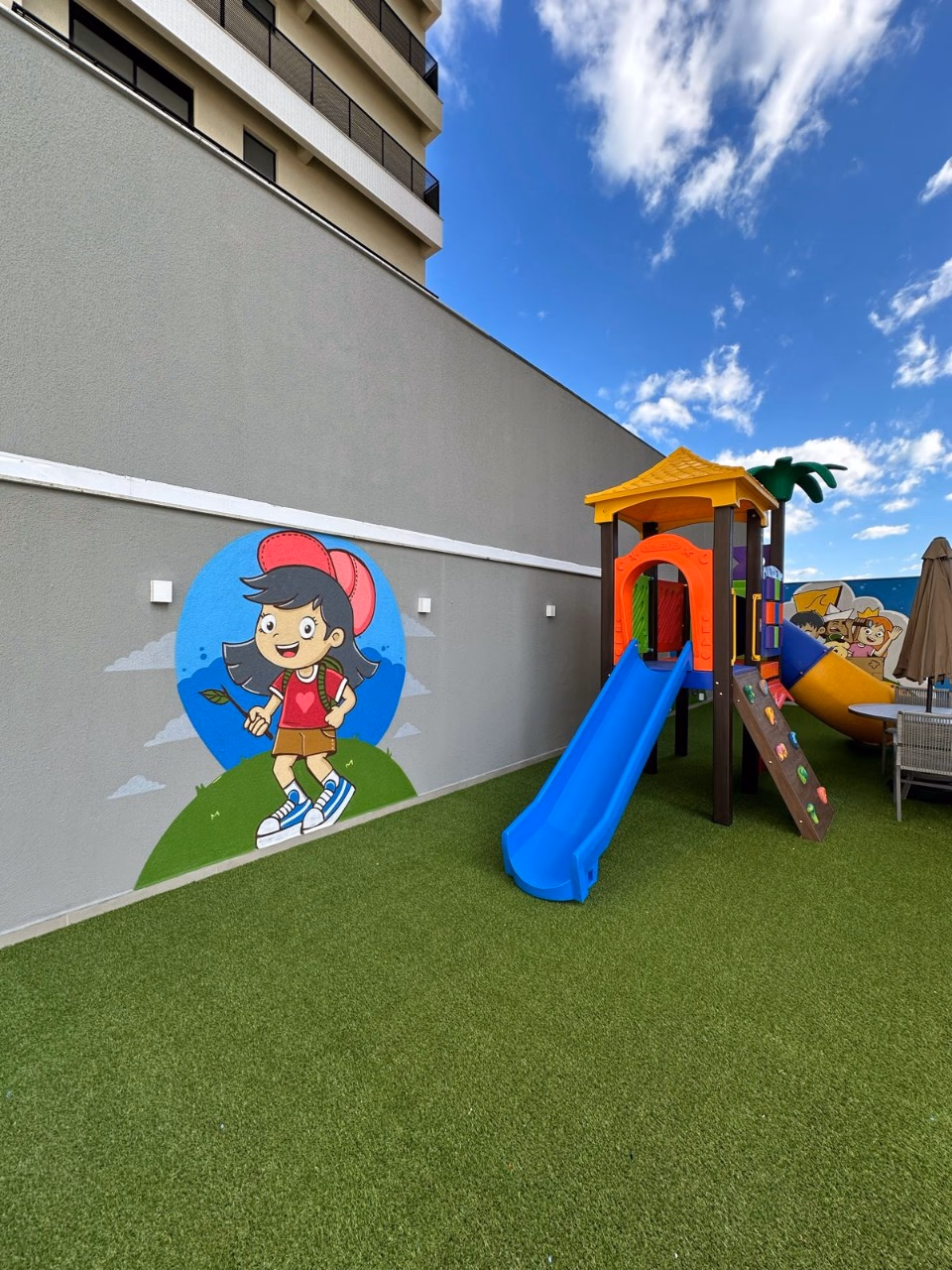 Porto Cali Residence - Rua 232, Bairro Meia Praia, Itapema - SC (11)