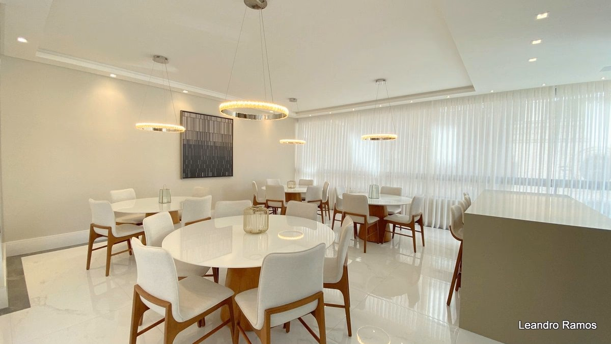 Apartamento quadra mar mobiliado á venda em Meia Praia - beach Village á venda em Itapema (12)