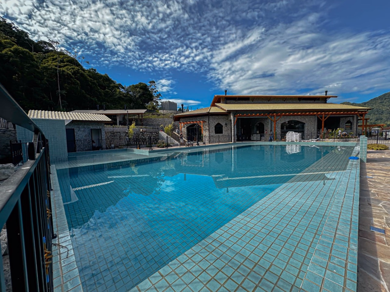 Condomínio Vale das Pedras, Casa Branca, Itapema-SC (16)