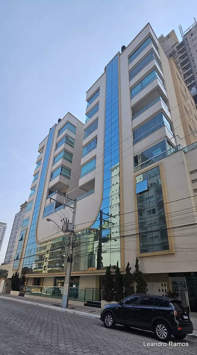 Chateau Neville - Rua 316, Bairro Meia Praia, Itapema - SC (1)