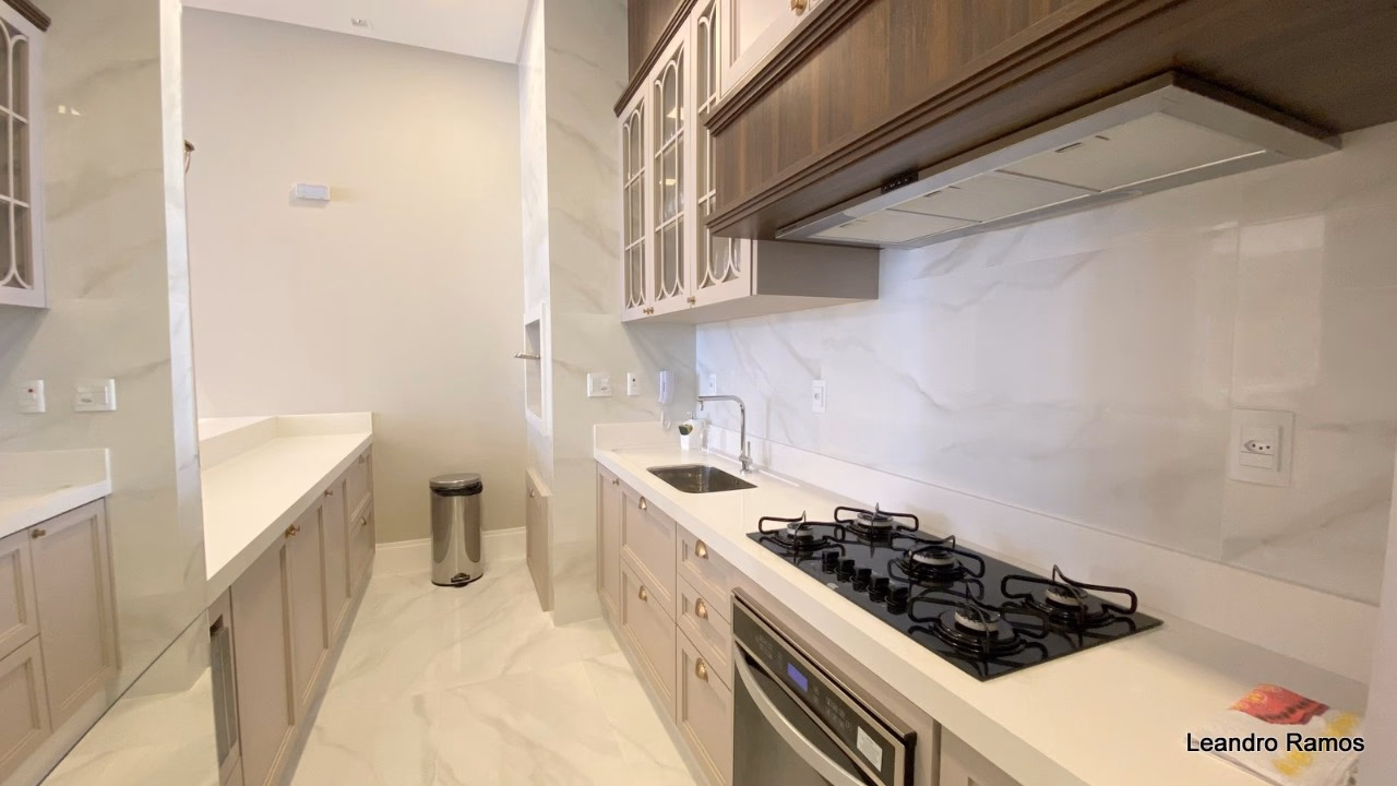 Residencial Venice a venda em Meia Praia (15)