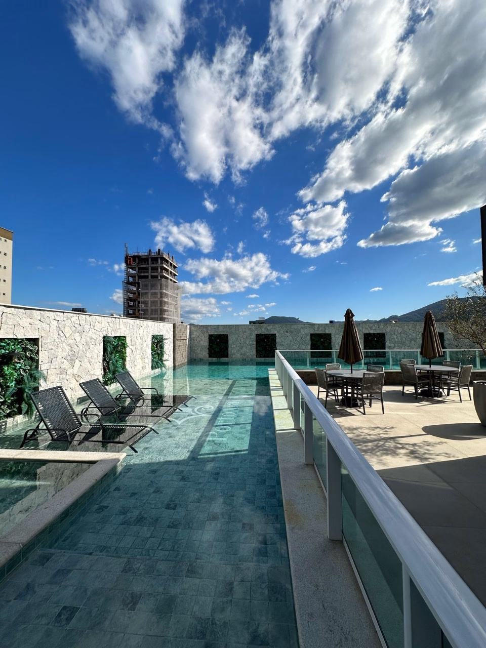 Porto Cali Residence - Rua 232, Bairro Meia Praia, Itapema - SC (14)
