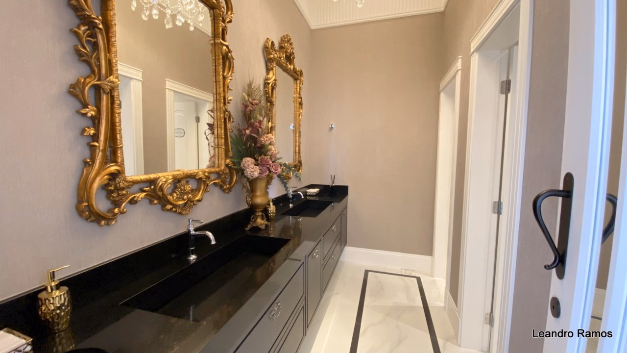 Residencial Venice a venda em Meia Praia (18)