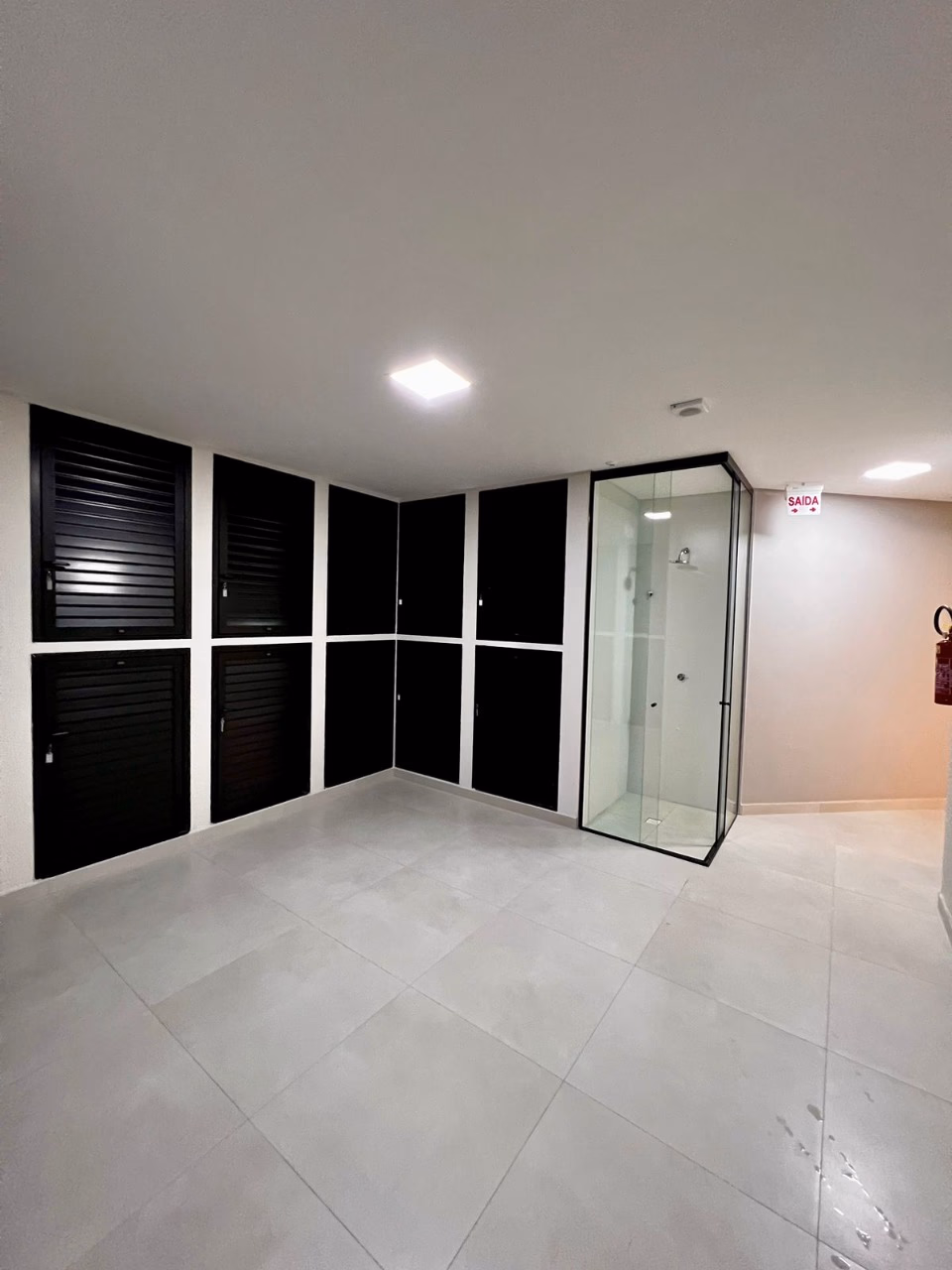 Exuberance Tower - Rua 250, Bairro Meia Praia, Itapema - SC (13)
