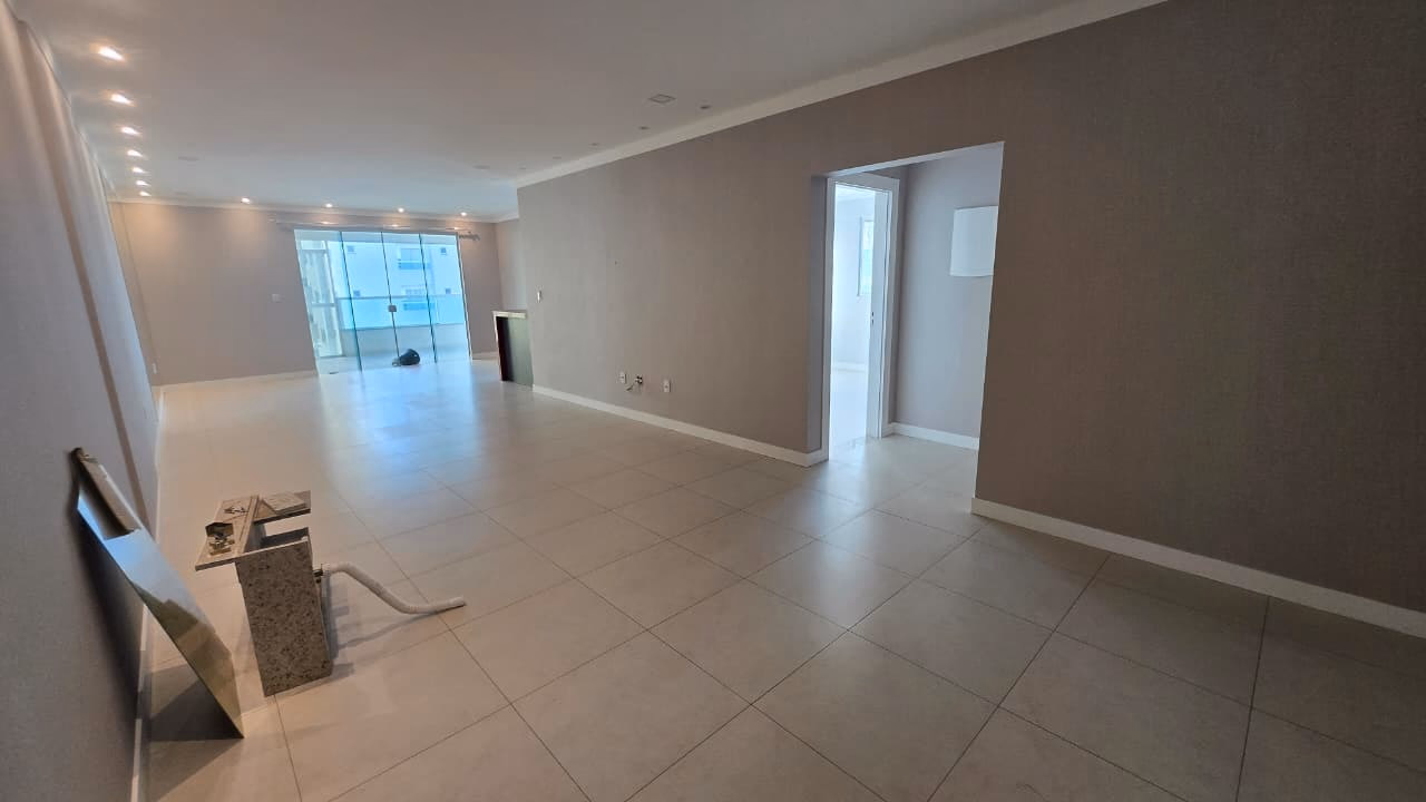 Apartamento 4 suítes em Meia Praia — Meia Praia, Itapema