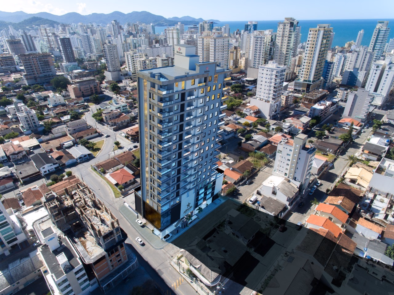 Apartamento a venda em Meia Praia, Itapema (1)