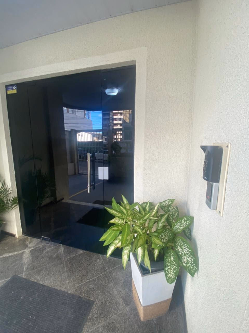 Apartamento mobiliado a venda em Meia Praia - Itapocoroy a venda em Itapema (2)