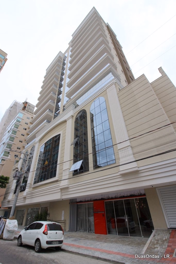 Amélia Residencial — Meia Praia