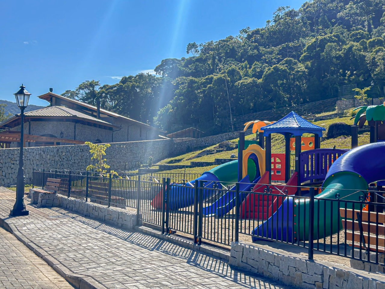 Condomínio Vale das Pedras, Casa Branca, Itapema-SC (7)