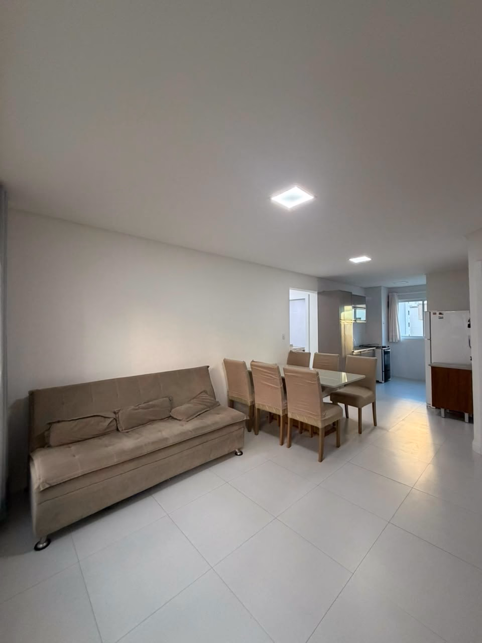 Apartamento 1 suíte em Meia Praia — Meia Praia, Itapema