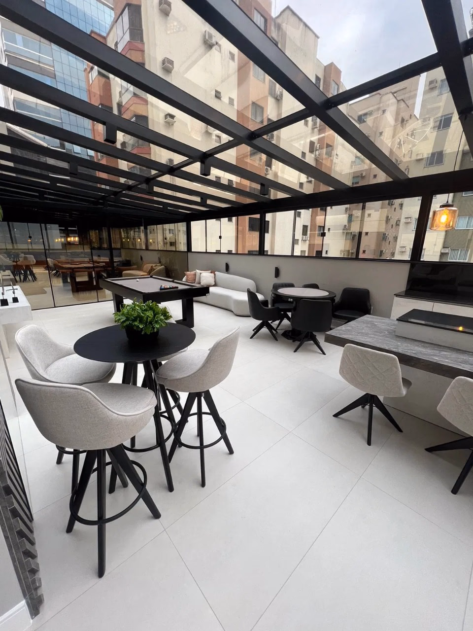 Exuberance Tower - Rua 250, Bairro Meia Praia, Itapema - SC (7)