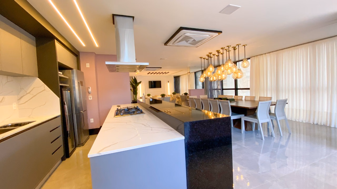 Apartamento o Copenhagen em Meia Praia, Itapema a venda