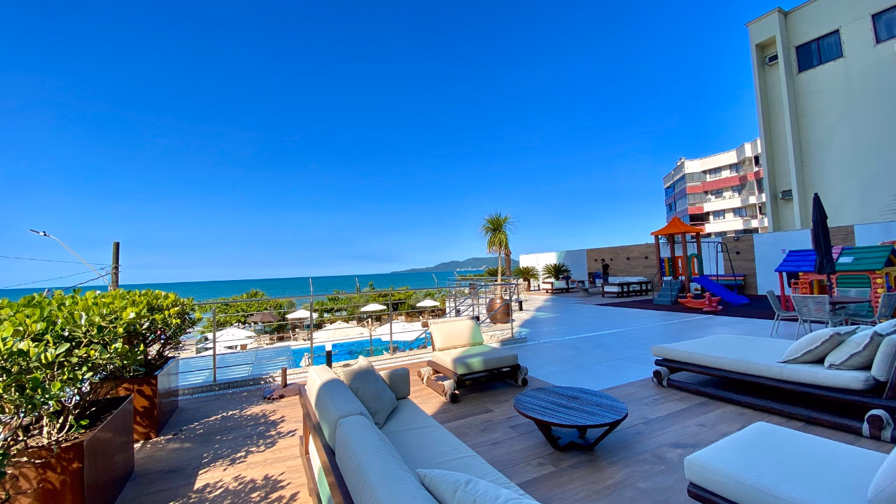 Frente mar, apartamento a venda em Meia Praia, Itapema-SC, Res