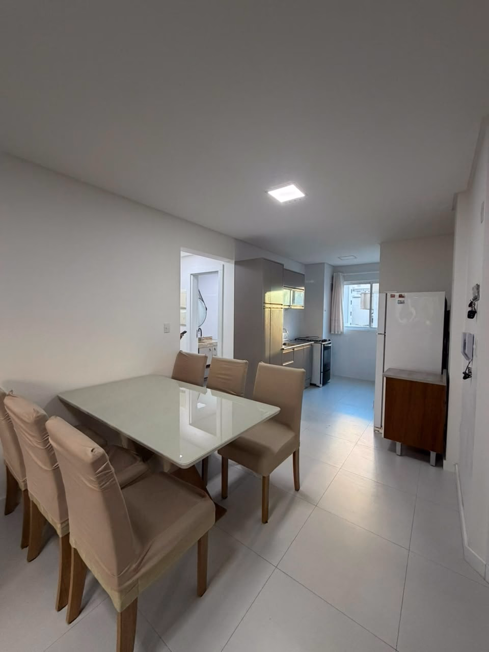 Apartamento 1 suíte em Meia Praia — Meia Praia, Itapema