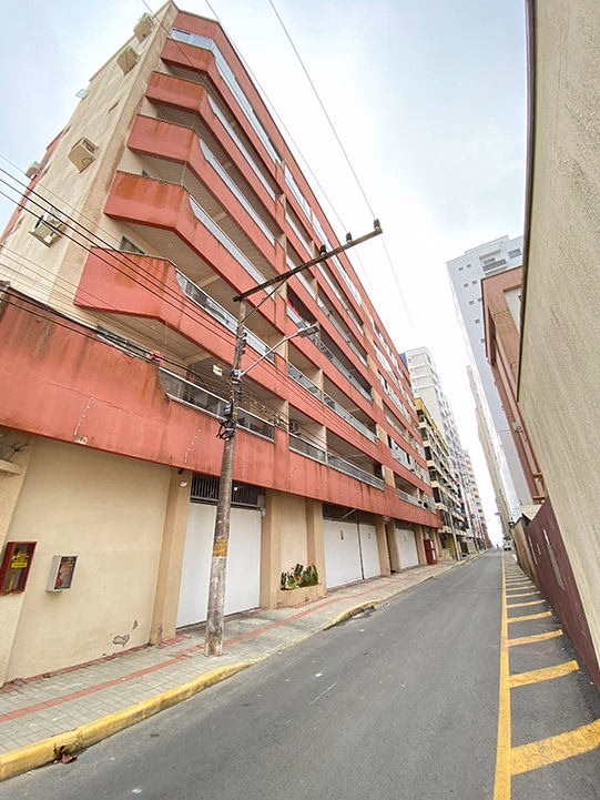 Strauss Residencial — Meia Praia
