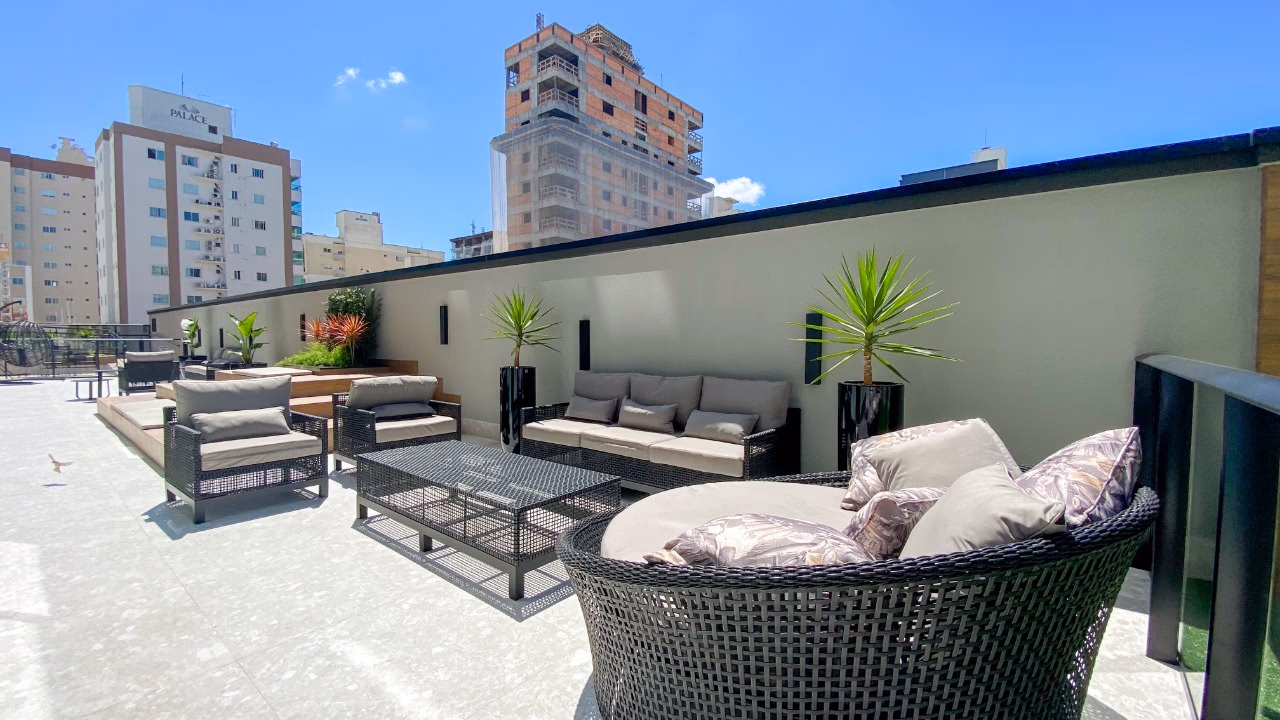 Apartamento o Copenhagen em Meia Praia, Itapema a venda