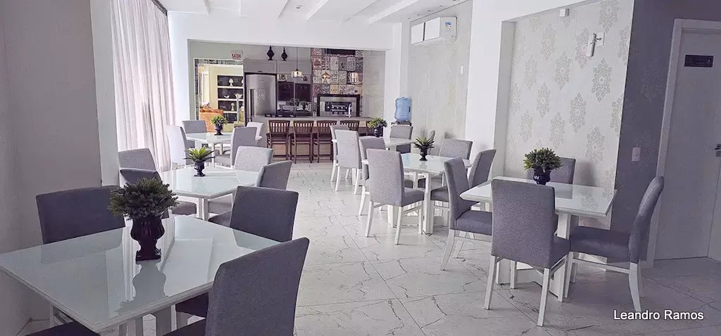 Chateau Neville - Rua 316, Bairro Meia Praia, Itapema - SC (6)