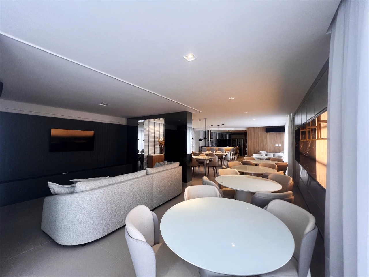 Residencial Santa Mônica - Rua 258, Bairro Meia Praia, Itapema - SC (9)